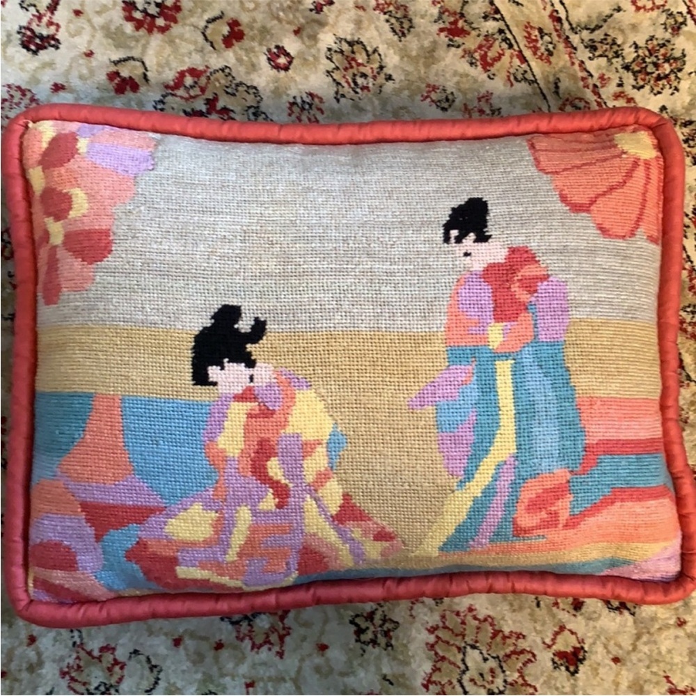 Decorative Pillow 15.5”x 11.5” Geisha Girls